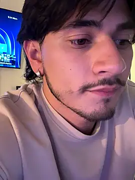 Elian_savoy's Webcam Show