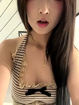lelebaybay888's Webcam Show