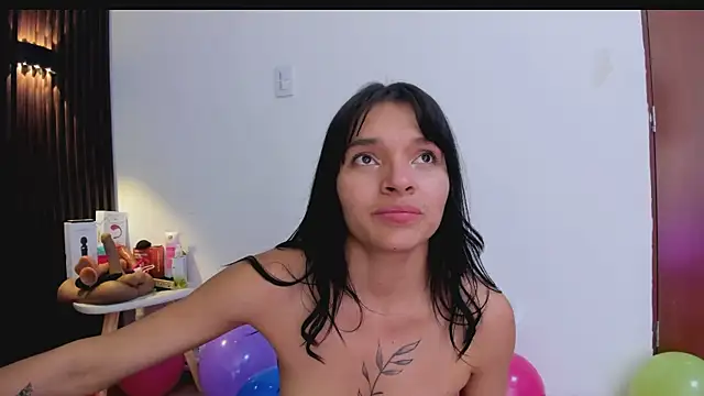 _shantal_smith's Live Sex Cam Show