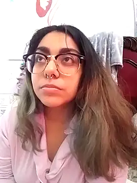 Lovelyrainn's Live Sex Cam Show