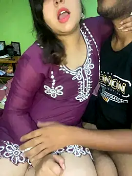 Loveandjoy's Live Sex Cam Show
