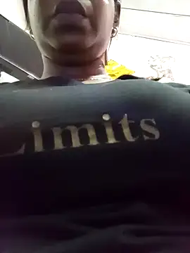 Senateur2's Live Sex Cam Show