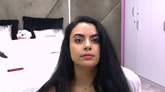 ElyzaIbarra's Live Sex Cam Show