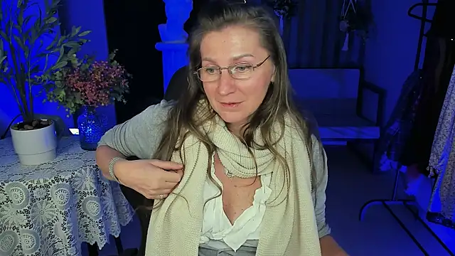 FridaTander's Live Sex Cam Show