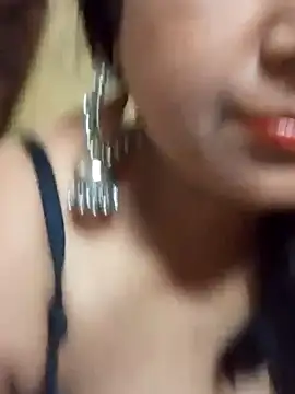 Meera_xxx's Webcam Show