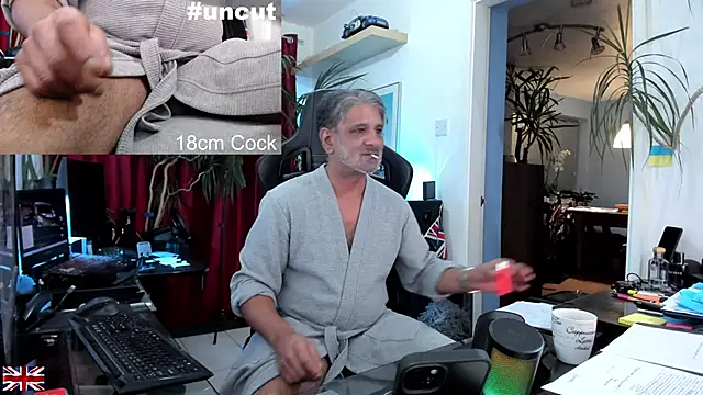 OnlineBossUK's Live Sex Cam Show