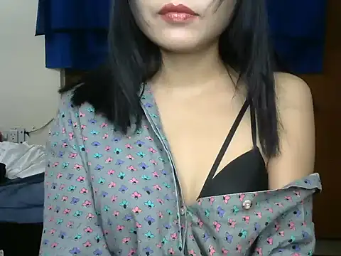 kriti1009's Live Sex Cam Show