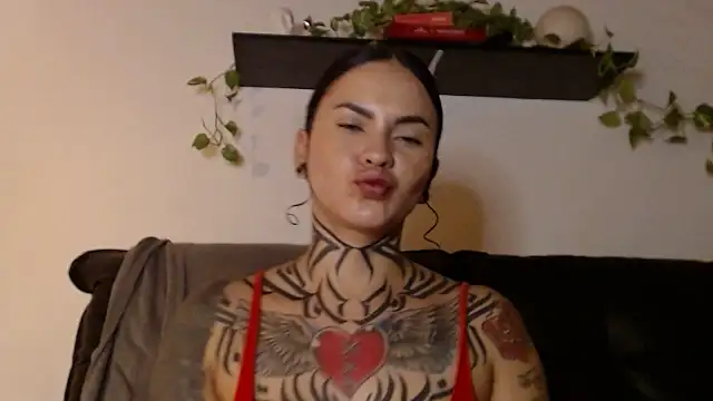 Perola__May's Live Sex Cam Show
