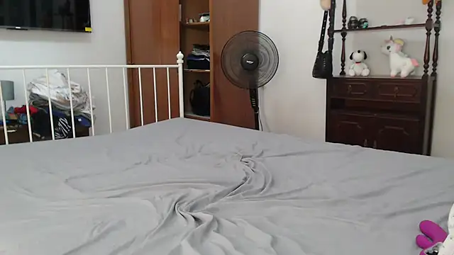 Curvymary's Live Sex Cam Show