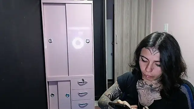 _onthary_6's Live Sex Cam Show