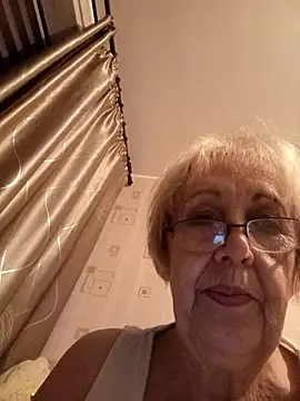 Anatolia596's Live Sex Cam Show
