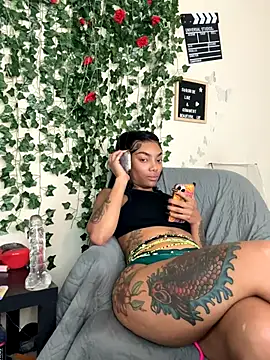 butterflybootyy's Live Sex Cam Show