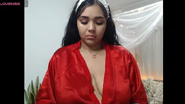 loreaniss' Live Sex Cam Show