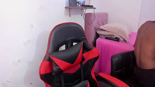 hotbbc_wife's Live Sex Cam Show