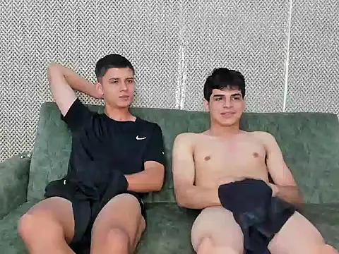 willy_sexxx18's Live Sex Cam Show