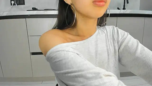 Mia_Meow_'s Live Sex Cam Show