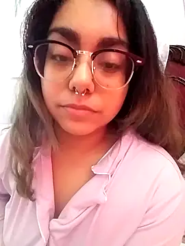 Lovelyrainn's Live Sex Cam Show