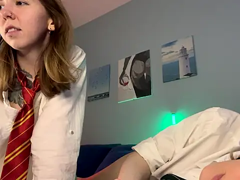 AsgardPrincesses' Live Sex Cam Show