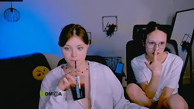 nikole_kitt's Live Sex Cam Show