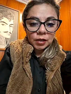 _Cata-Office1's Live Sex Cam Show