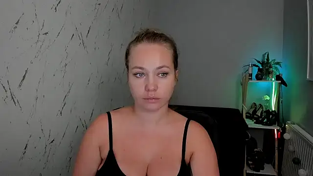 holly_xglam's Live Sex Cam Show
