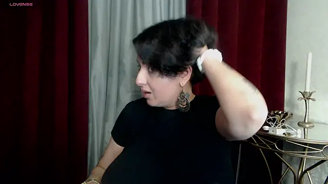 BustyAllyy's Live Sex Cam Show