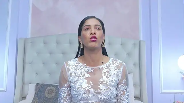 JoannaCox's Live Sex Cam Show