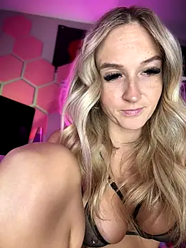 _Rapunzel_'s Live Chat Room