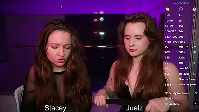 Jantrlatex's Live Sex Cam Show