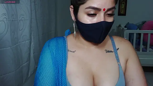 umarany's Live Sex Cam Show