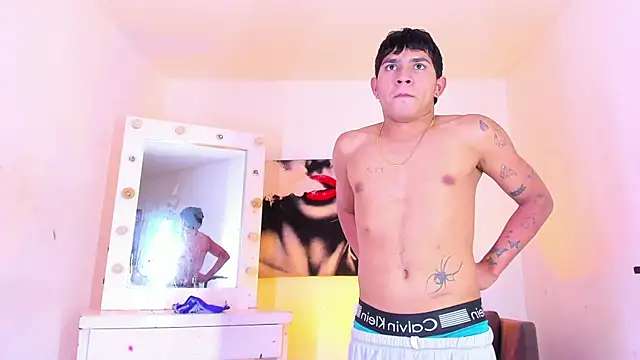 The_Boy_hot25's Webcam Show