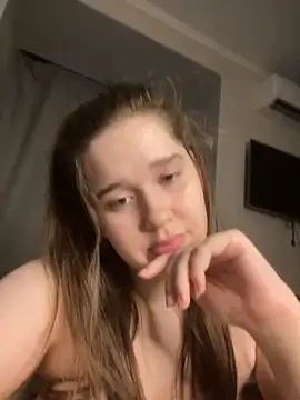 HornyGirlH's Webcam Show