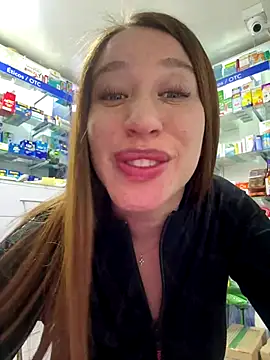 roouse's Live Chat Room