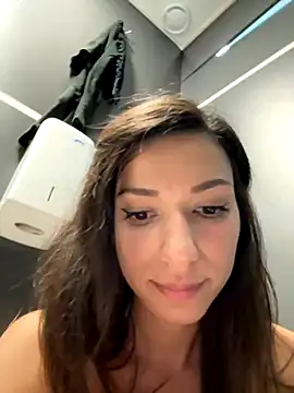 _MiaQueen_'s Webcam Show