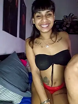 latina18xxx's Webcam Show