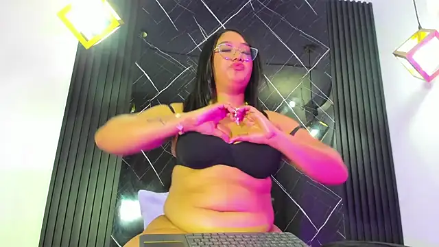 AriaBelle's Webcam Show