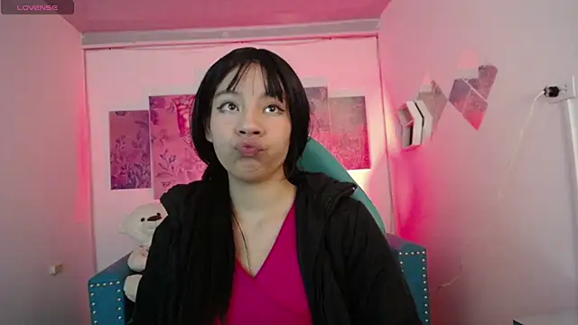 Lorens_m's Webcam Show
