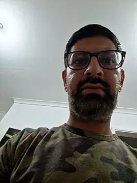 tanzeelyakub's Webcam Show
