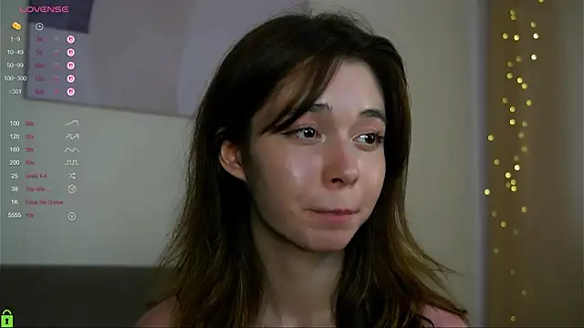 LittleOriana's Webcam Show