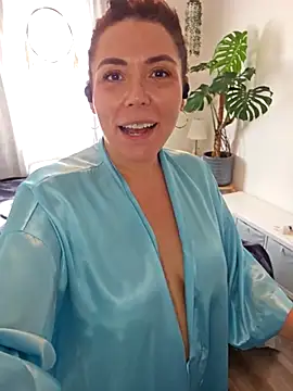 Ellie-L-Elizabeth's Live Sex Cam Show