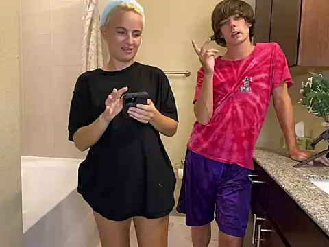 girlfriendmissy's Webcam Show