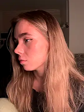 SkyBriii's Webcam Show