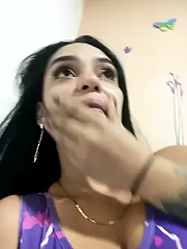 Sara-77's Webcam Show