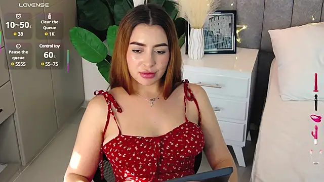 caralella's Webcam Show