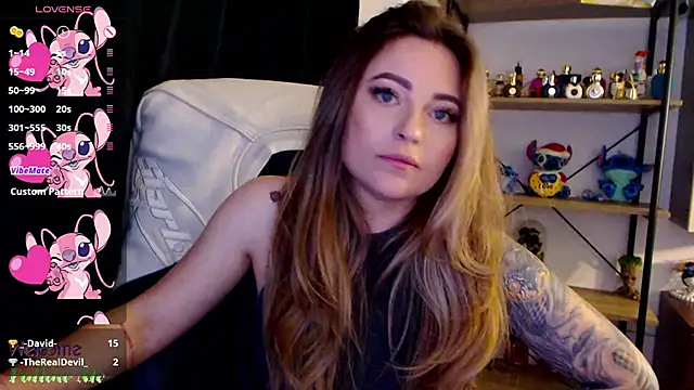 Rania_Stitch's Webcam Show