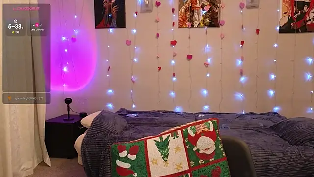 christy_memeow's Webcam Show