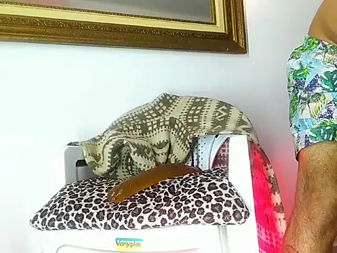 Santiago_galeos_'s Webcam Show