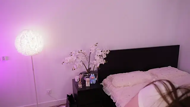 Lilly_Colins' Webcam Show