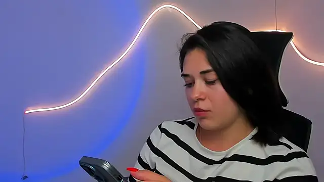 Yesenia_nia's Webcam Show