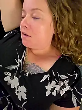 julimonroe's Live Sex Cam Show